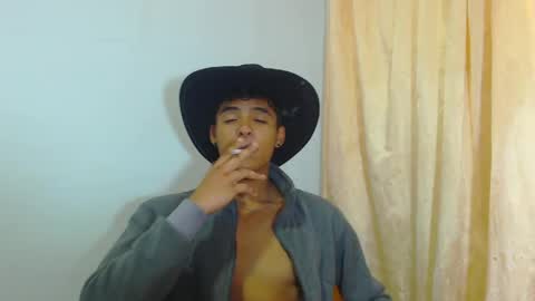 i  am lewis ly EDUARDO MEMDOZA15 online show from April 11, 5:17 pm