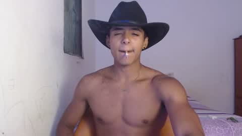 i  am lewis ly EDUARDO MEMDOZA15 online show from July 1, 3:12 pm