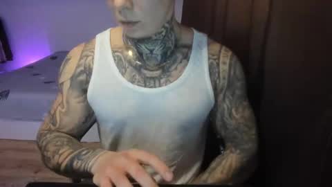 Snapshot of lewis_muscleee chatting on March 28, 6:07 pm blablablack online show from March 28, 6:07 pm