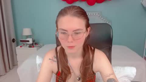 Snapshot of lexalove_doll chatting on September 30, 4:28 am Lexas Room online show from September 30, 4:28 am