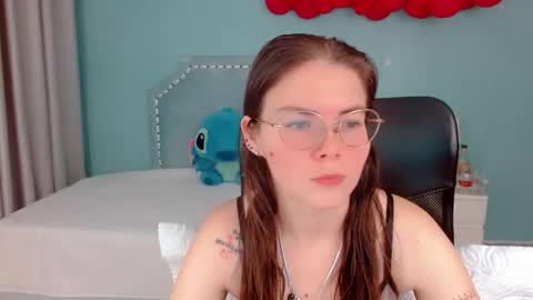 Snapshot of lexalove_doll chatting on October 24, 4:09 am Lexas Room online show from October 24, 4:09 am