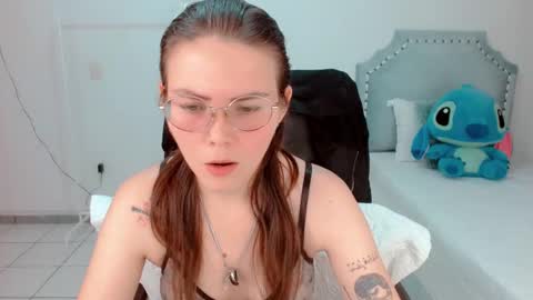 Snapshot of lexalove_doll chatting on November 28, 5:10 am Lexas Room online show from November 28, 5:10 am