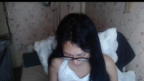 Snapshot of lexi09822 chatting on May 2, 8:52 am Hev Lexi online show from May 2, 8:52 am
