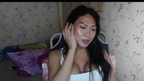 Snapshot of lexi09822 chatting on June 3, 11:35 am Hev Lexi online show from June 3, 11:35 am