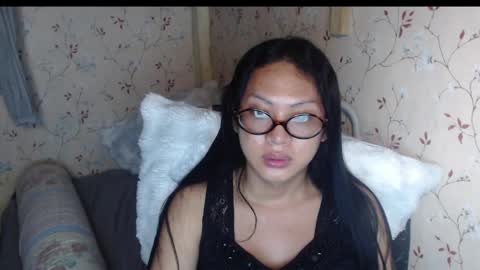Snapshot of lexi09822 chatting on June 5, 4:02 pm Hev Lexi online show from June 5, 4:02 pm