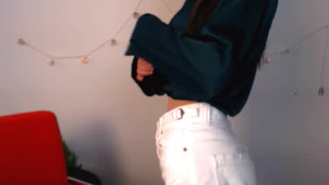 Alexia online show from March 8, 1:59 pm