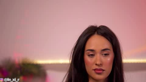 Lexi Reed online show from October 5, 3:10 pm