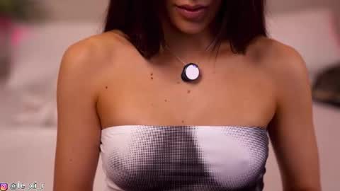 Lexi Reed online show from October 21, 2:18 pm