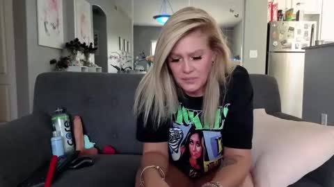 Lexi online show from September 12, 7:25 pm