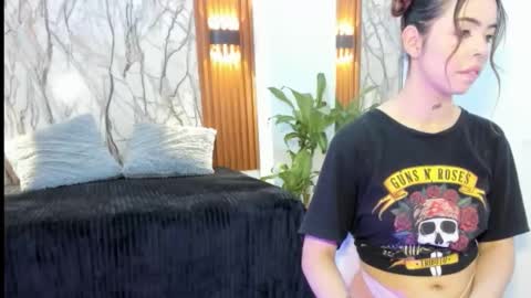 lexi splitt online show from November 23, 1:27 am