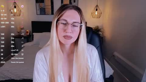 Lexy - Follow me online show from September 18, 7:32 am