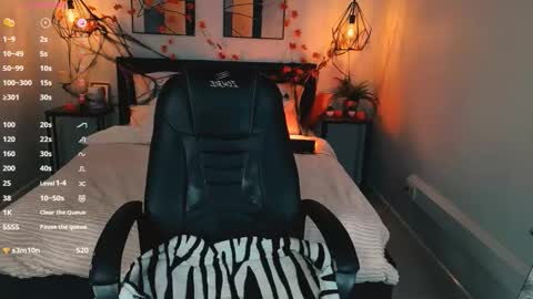 Lexy - Follow me online show from October 18, 6:48 am
