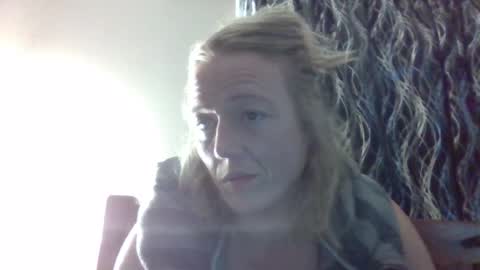 Snapshot of lexi_west_83 chatting on July 17, 6:42 am lexi_west_83 online show from July 17, 6:42 am