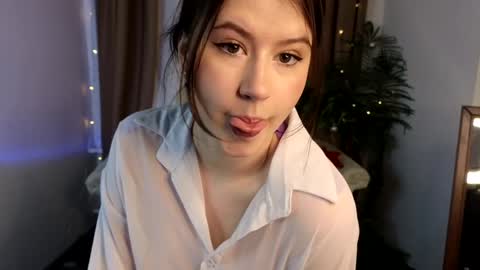 Snapshot of lexia_coy chatting on January 10, 2:45 pm Vicki online show from January 10, 2:45 pm