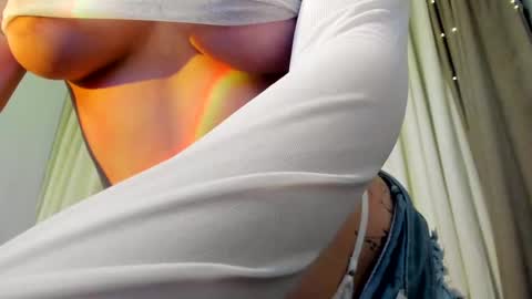 Snapshot of lexia_coy chatting on February 20, 4:57 pm Vicki online show from February 20, 4:57 pm