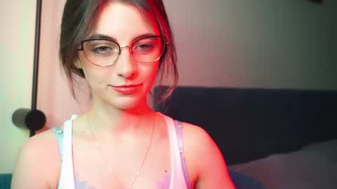 Lexia online show from May 9, 6:24 pm