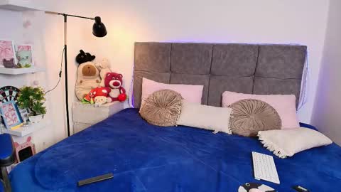 Lixie And Nte online show from September 30, 3:11 am