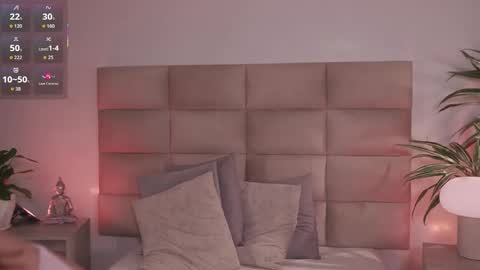 Lexie  online show from March 2, 11:50 am