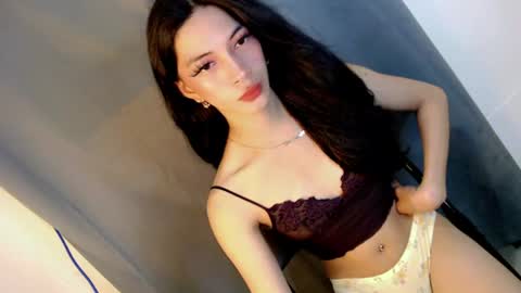 Im Lexie  dont forget to follow me please online show from August 10, 3:54 am