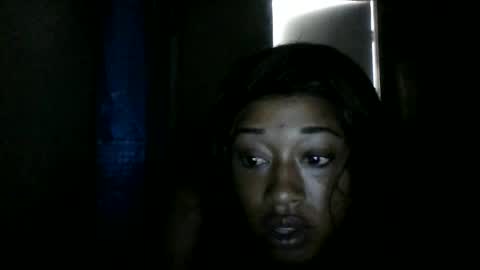 Snapshot of lexieroyal690 chatting on February 25, 5:52 am lexieroyal690 online show from February 25, 5:52 am