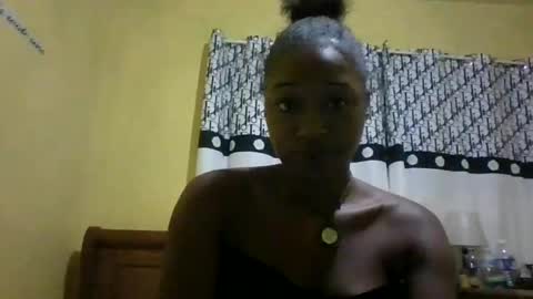 Snapshot of lexieroyal690 chatting on March 9, 10:52 am lexieroyal690 online show from March 9, 10:52 am
