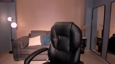 Lexie  online show from February 17, 6:47 pm