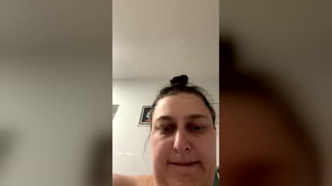 Snapshot of lexii132 chatting on May 15, 11:12 pm SoloAfterDark online show from May 15, 11:12 pm