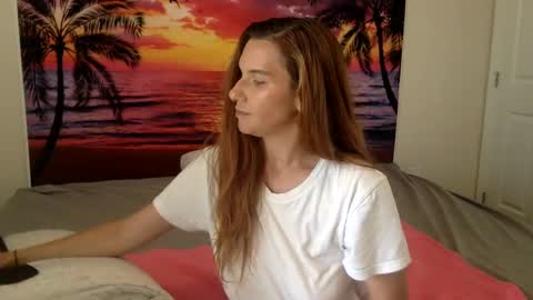 Snapshot of lexiial0 chatting on September 21, 8:21 pm Alexia L. online show from September 21, 8:21 pm