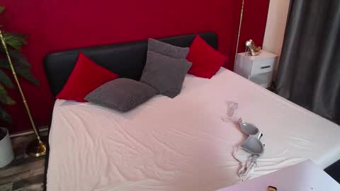 Snapshot of lexiladyx chatting on February 17, 12:21 am lexiladyx online show from February 17, 12:21 am