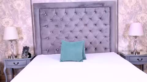 Lexi Riley online show from December 4, 6:12 am