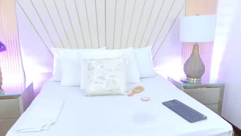 Snapshot of lexxi_gb chatting on November 6, 4:57 am lexxi_gb online show from November 6, 4:57 am