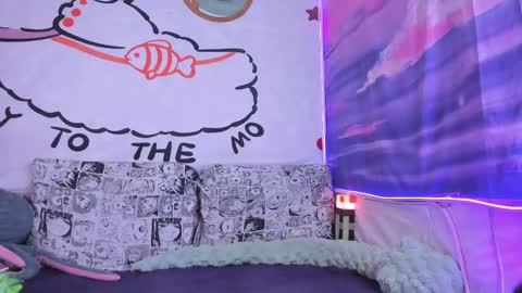 Snapshot of lexy_l0vy chatting on February 24, 9:21 am LexxxY online show from February 24, 9:21 am