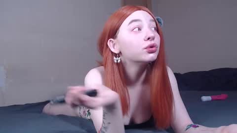 Snapshot of lexy_l0vy chatting on November 17, 7:03 am LexxxY online show from November 17, 7:03 am