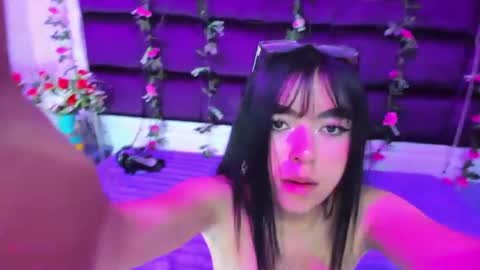 Snapshot of lexy_petite_ chatting on June 14, 3:30 am lexy_petite_ online show from June 14, 3:30 am