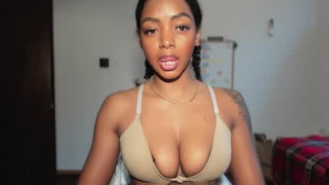 LEXY - Independent account online show from February 3, 2:44 pm