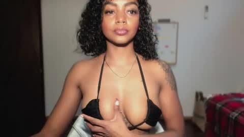 LEXY - Independent account online show from February 4, 1:17 pm