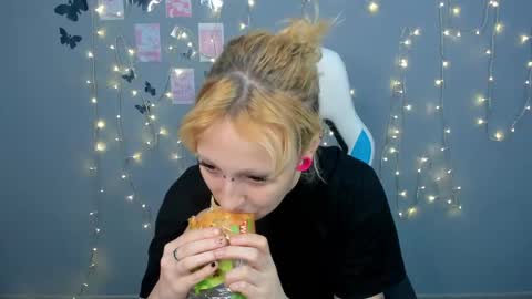 Lexy online show from January 25, 10:19 am