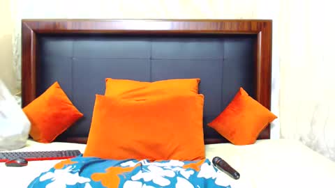 Snapshot of lexybooty09 chatting on January 6, 9:22 pm Silindile Caroline Madlala online show from January 6, 9:22 pm