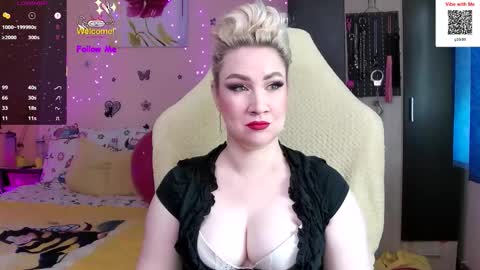 Snapshot of lexygold chatting on October 19, 12:28 pm Lexy online show from October 19, 12:28 pm