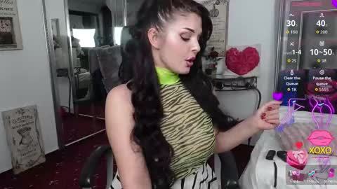 Snapshot of lexyrene chatting on September 29, 7:51 pm Adina online show from September 29, 7:51 pm