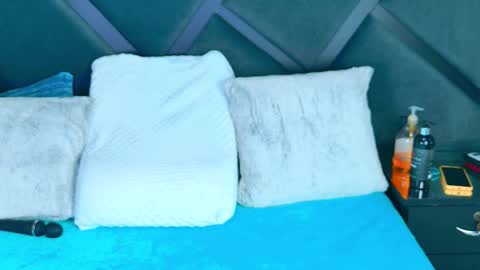 Lexy online show from December 5, 7:43 pm