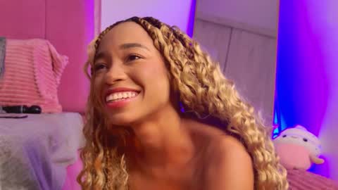 lexyskye online show from May 22, 12:33 pm