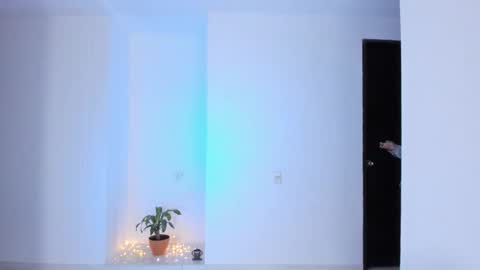 Leya online show from March 21, 2:27 am