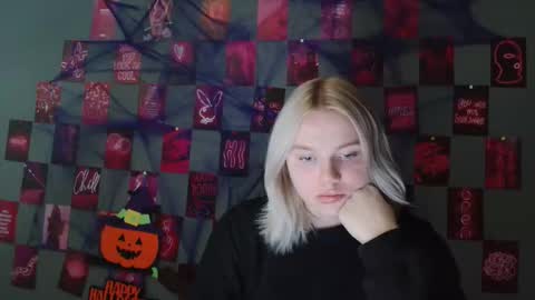 Leyla online show from October 23, 6:13 am