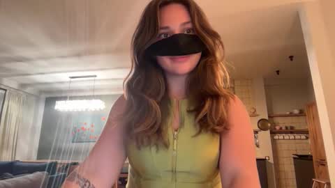 Leyla online show from September 13, 4:51 pm