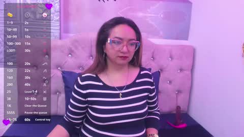 Leyla smithh online show from October 18, 12:17 pm