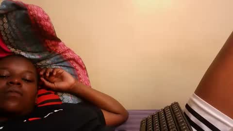 leylacuty13 online show from April 1, 8:26 am