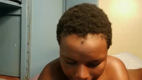 leylacuty13 online show from April 7, 2:28 pm