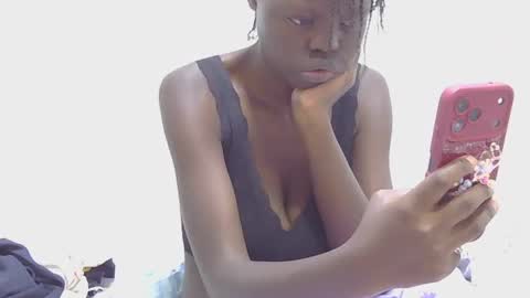 Snapshot of leylani69 chatting on July 13, 4:26 am laylani69 online show from July 13, 4:26 am