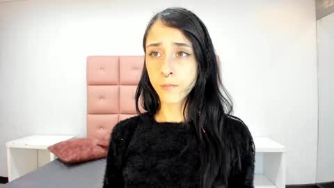 lhiamfitt online show from December 5, 6:22 pm